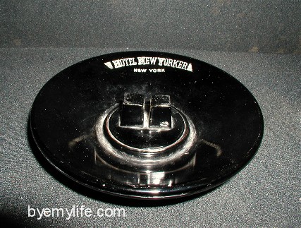 newyorkerashtray.jpg